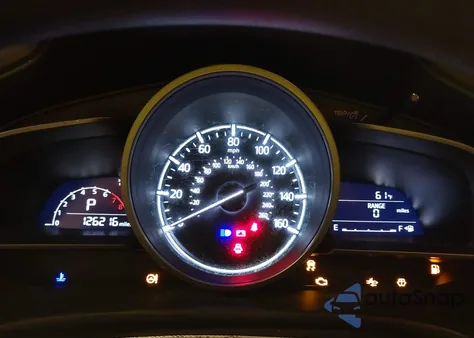 2018 Mazda Mazda3 Sport из США, поврежденный, VIN 3MZBN1U77JM159875